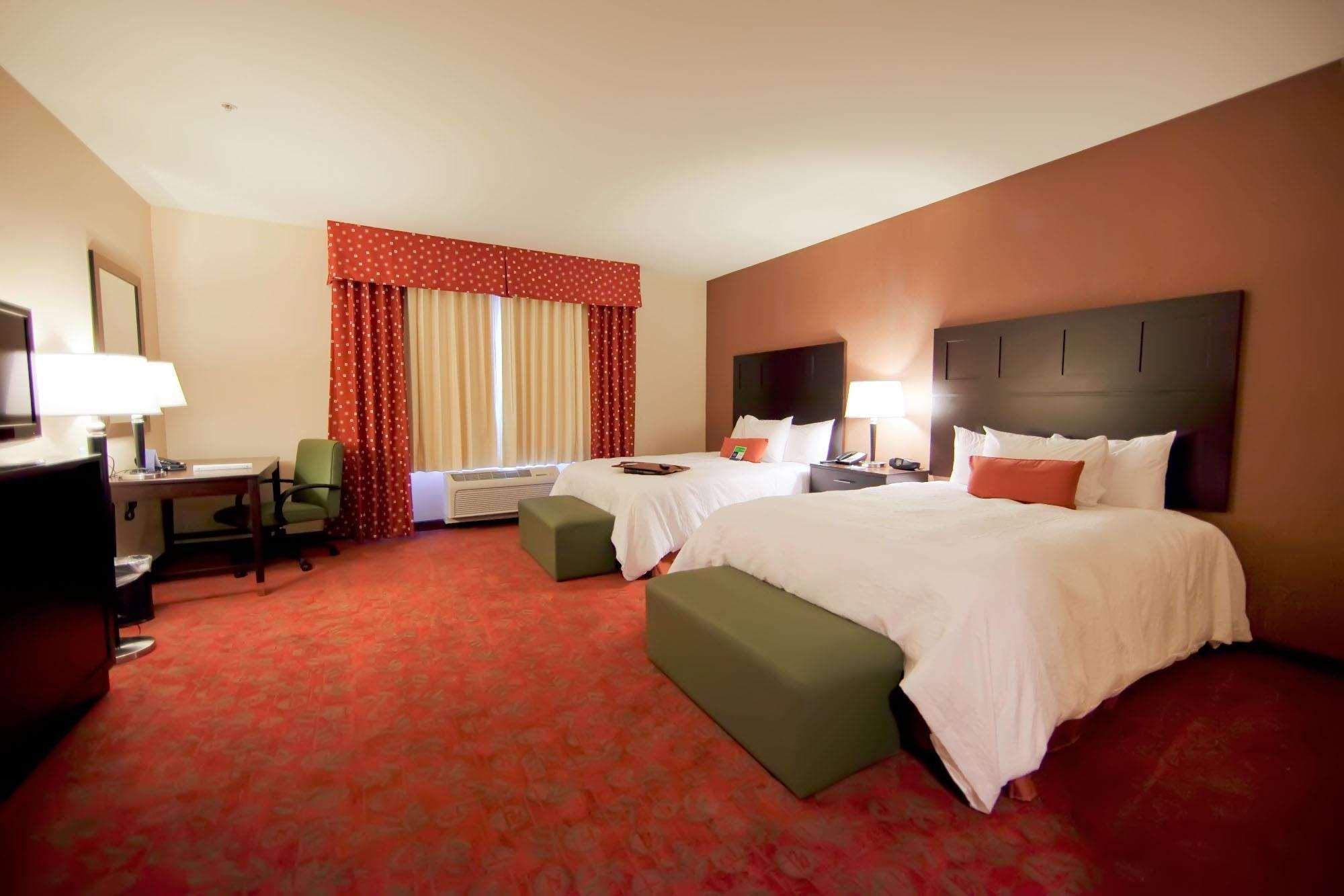 Hampton Inn & Suites By Hilton Seattle/Kent Habitación foto